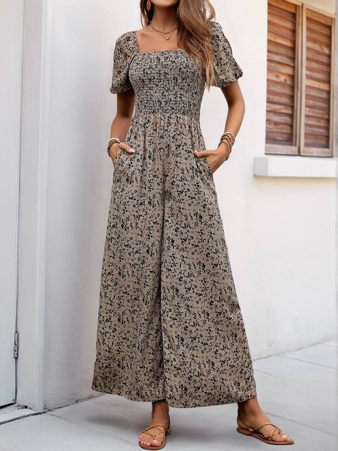 Black Square Neck Puff Sleeve Wide-Leg Printed Jumpsuit for wholesale on Faire1