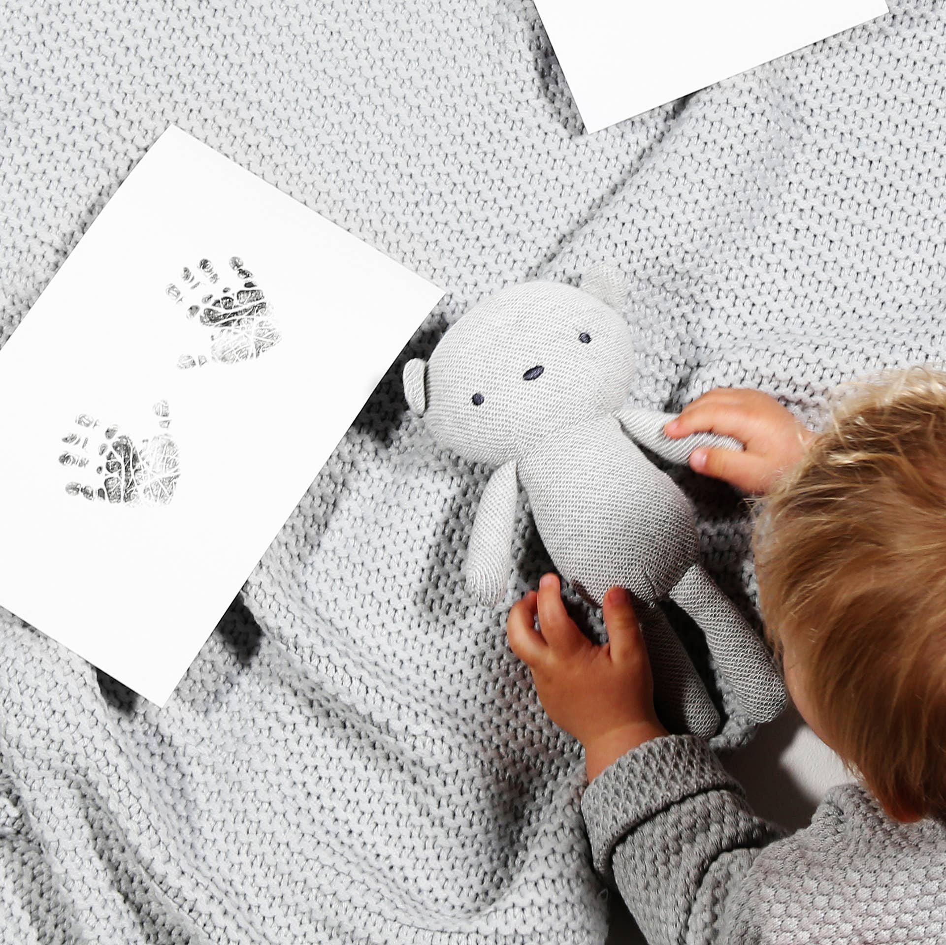 HELLO BOO – wholesale Hand & footprint kit – Child & baby – New Baby Inkless Hand & Footprint Kit Luxury Gift Boxed3