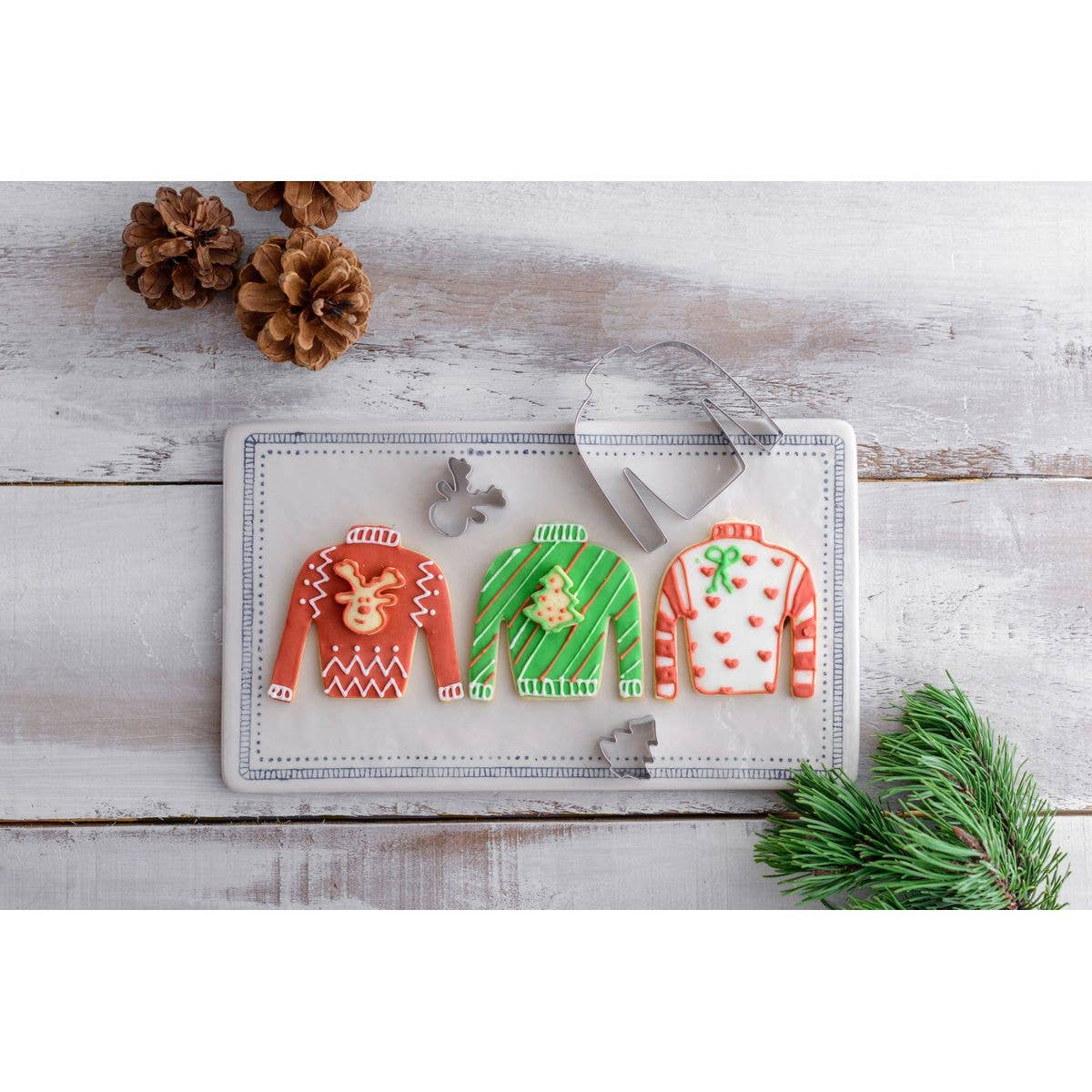 Dr. Oetker – wholesale Kakskärare – Dr. Oetker Set med 3 pepparkaksformar för jultröjor10