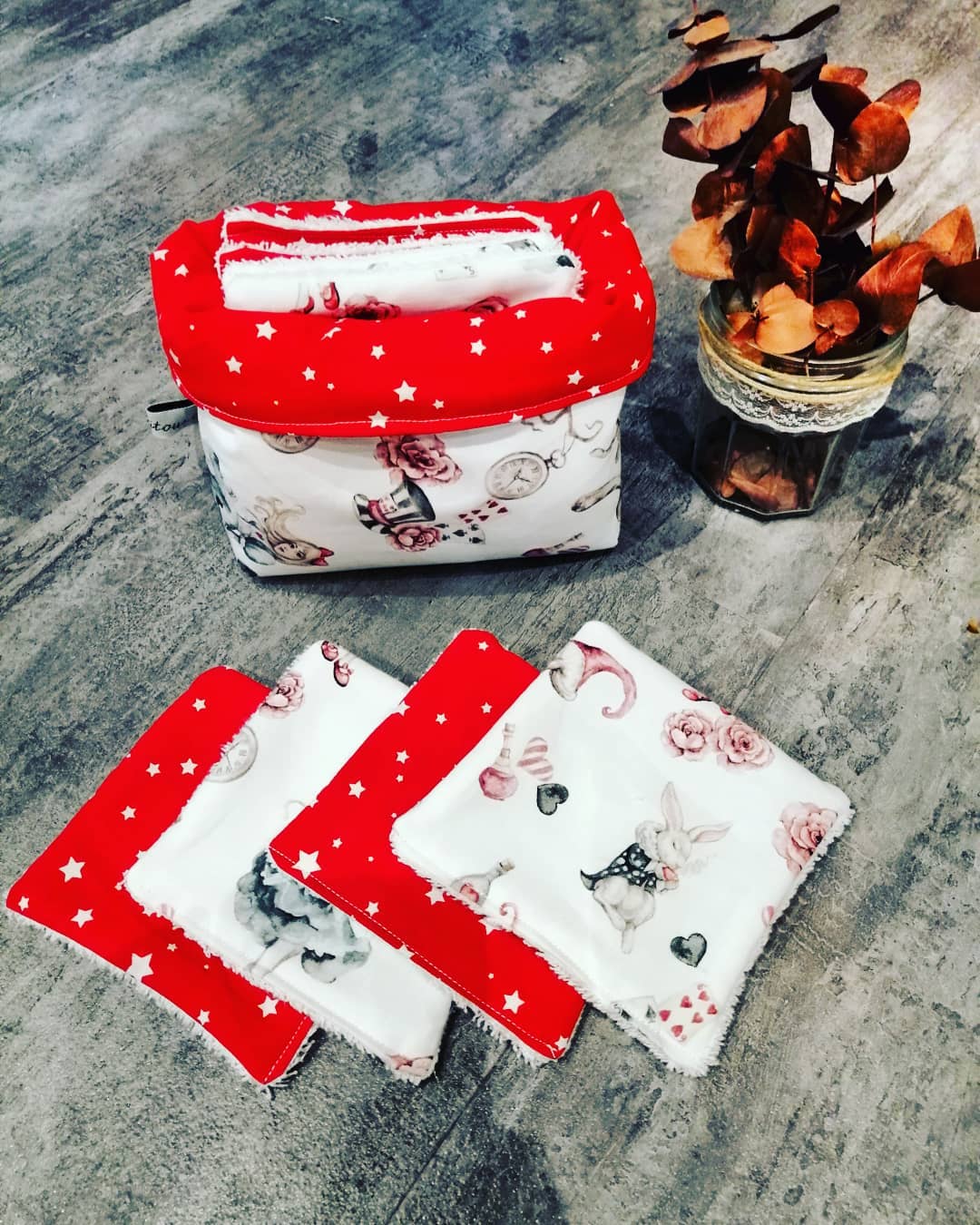 LES PETITS TITOUS - Wholesale Makeup Remover - BASKET SET AND SET OF 8 ASSORTED WASHABLE WIPES12