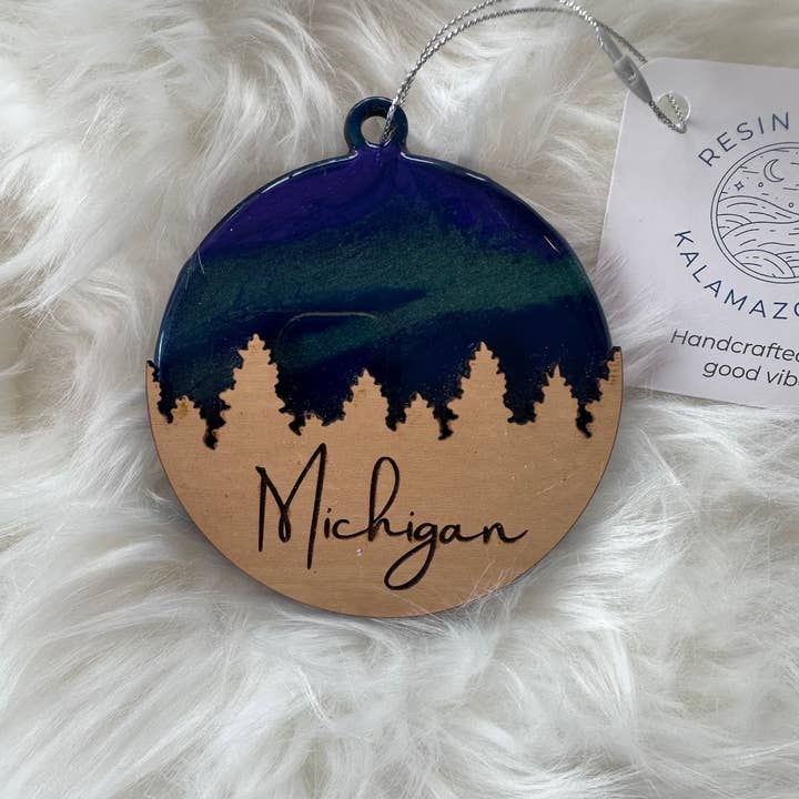 Resin Vibes by MB - Wholesale Ornament - Northern Lights Michigan Ornament 2