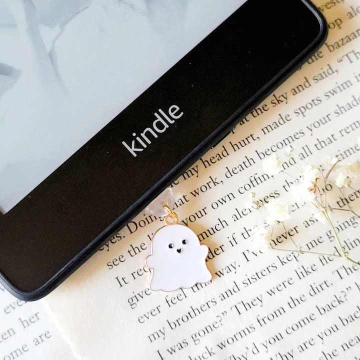 Bookish Heaux - Wholesale Individual charm/pendant - Gold Kindle Accessory Dust Plug Charms USB Type C 8