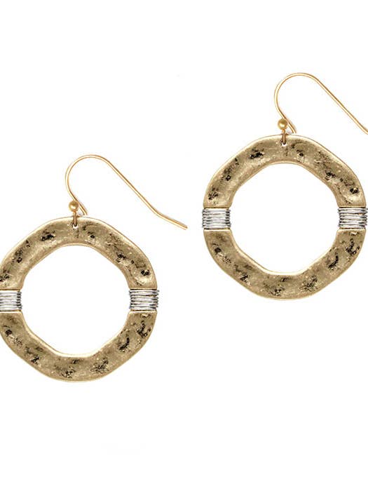 ( F324 ) ORECCHINO A CERCHIO MARTELLATO per la vendita all'ingrosso da parte di Jewelry Max