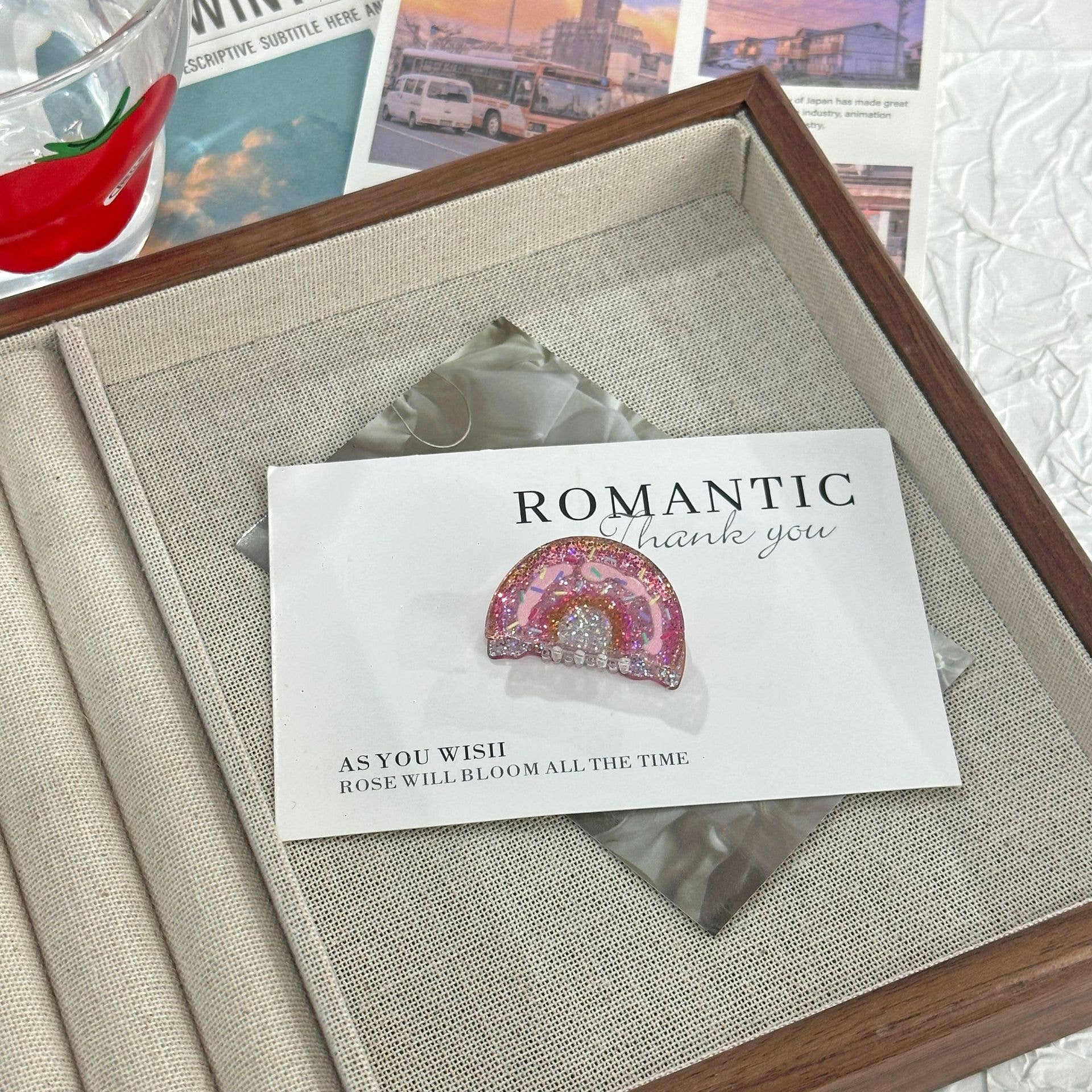 SoapElenGlen - Wholesale Hair Clip - Women's - Acrylic Glitter Baking Series Mini Hair Claw Clips1