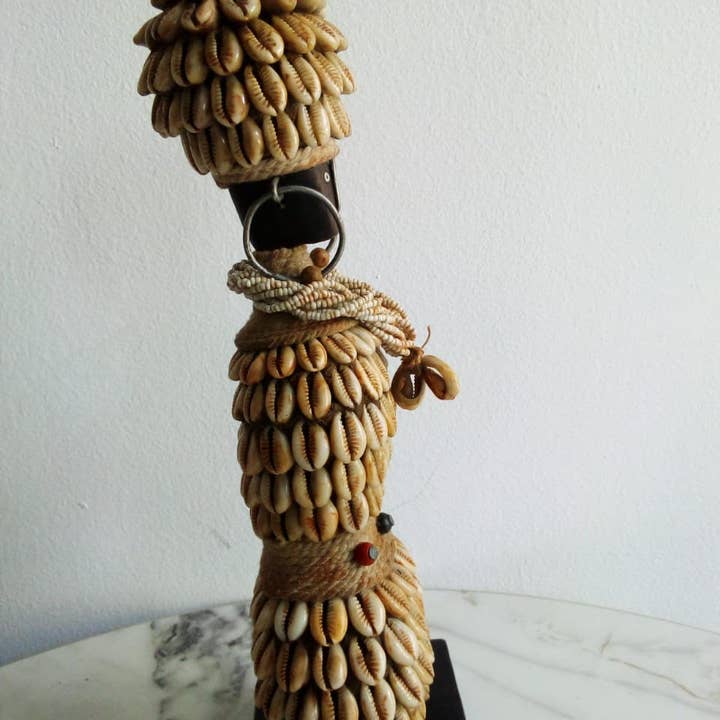 HOME DECOR FR - Wholesale Decorative Figurine - Couple of Namji dolls in cowries8