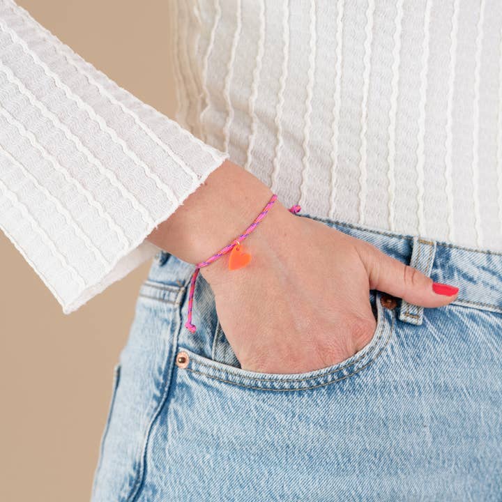 vanMauZ - Wholesale Woven/Braided Bracelet - Bracelet Lume Charms | Heart Neon Pink3