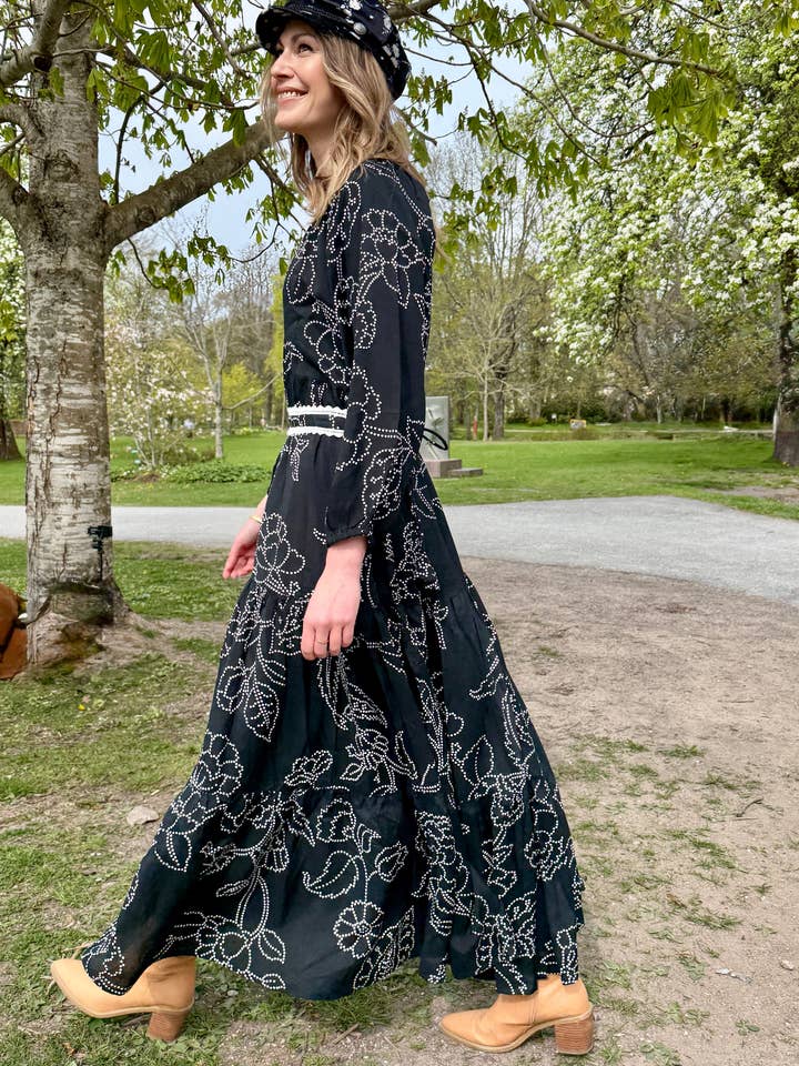 Amisha Maxi Long Sleeve Ebony for wholesale by Naudic