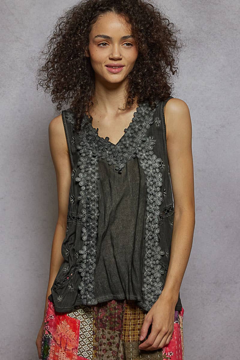 Pol Clothing - Wholesale Blouse - Women's - Sleeveless contrast floral lace crochet detail v-neck top1