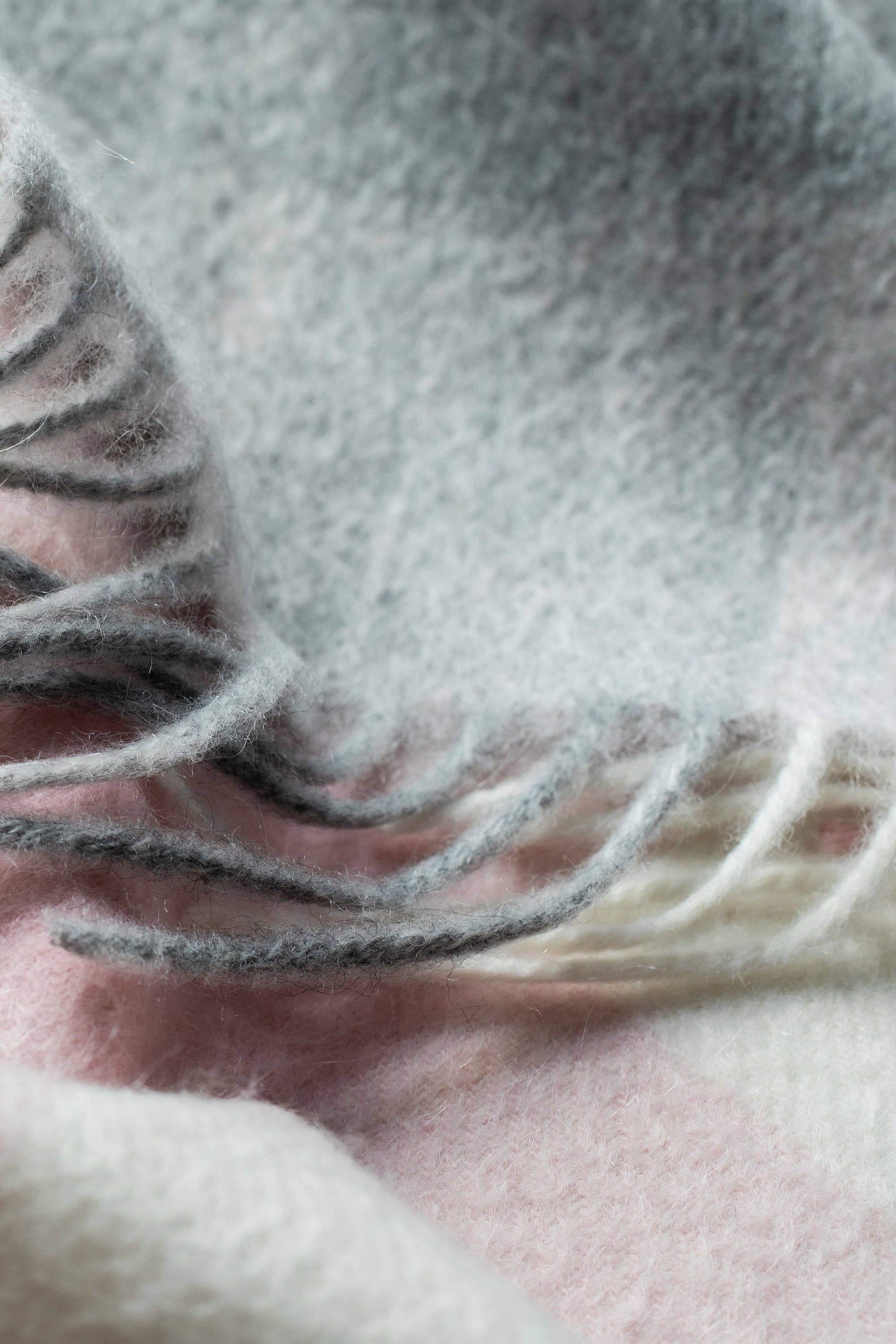 Kiltane - Wholesale Scarf - Unisex - Lambswool Scarf Cherub 5 Square Check3