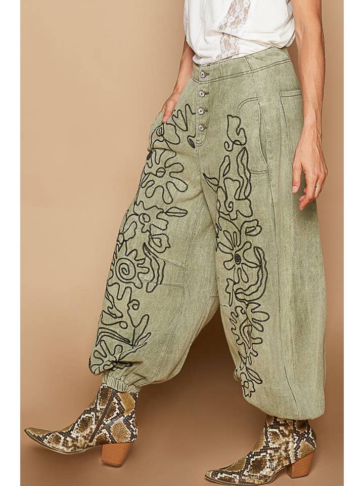 Pol Clothing - Wholesale Pants - Women's - Floral embroidered pattern solid twill pants11