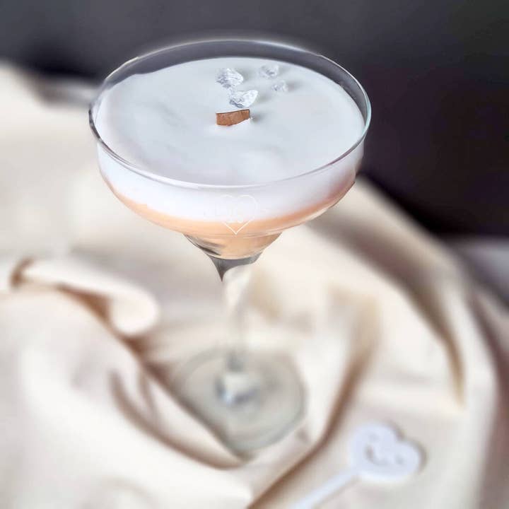 Afewhometruths - Wholesale Novelty Candle - 18th Birthday Cocktail Glass Candle1