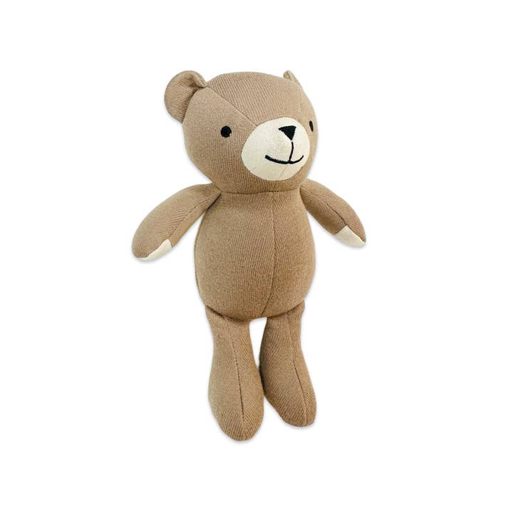 Tan Brun Peanut Lil Bear Knit Mjukdjur (Ekologisk) för wholesale på Faire