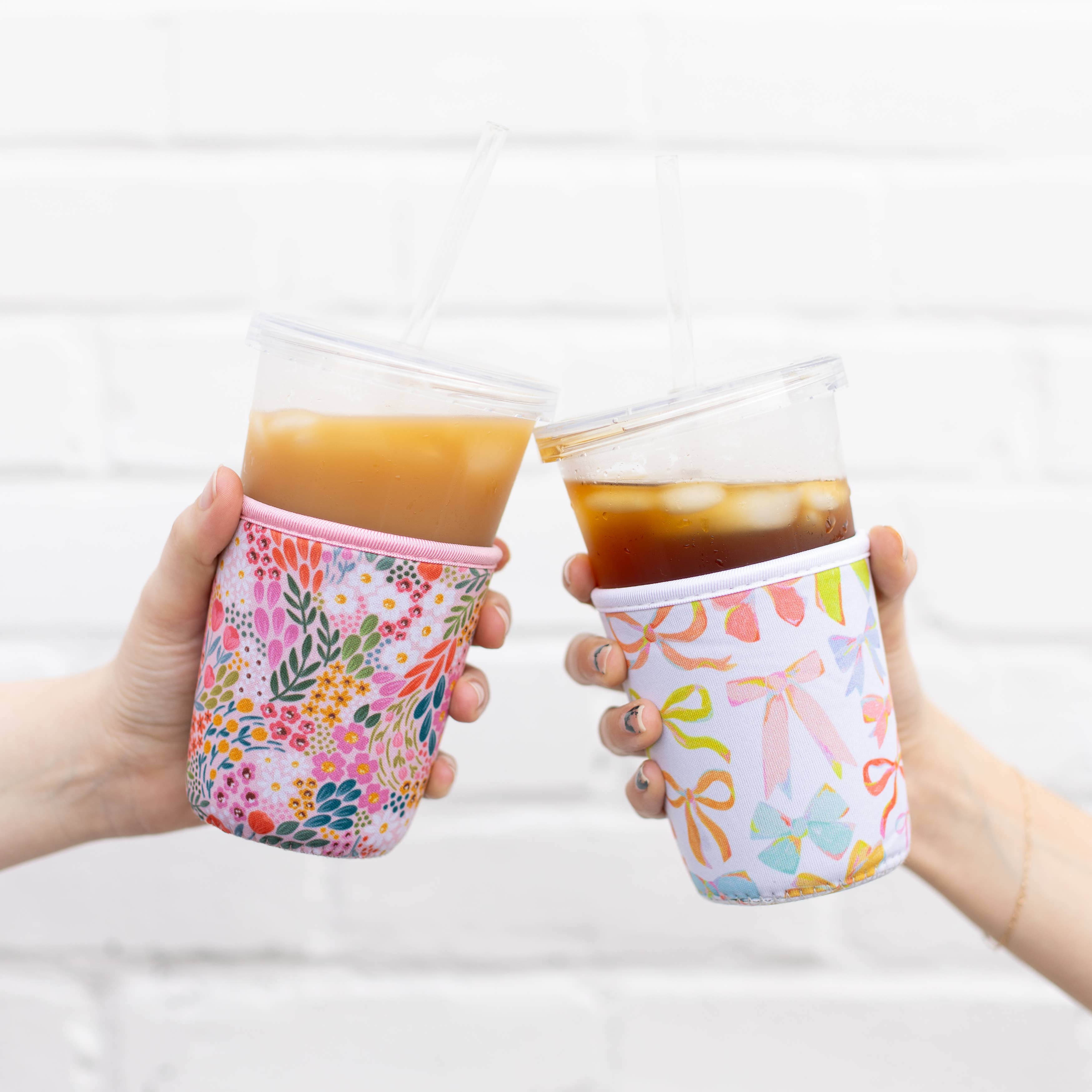Elyse Breanne Design - Venta al por mayor Fundas para recipientes de bebida - Funda para Bebidas con Arcoíris, Koozie para Café Helado, Cubierta para Bebidas6