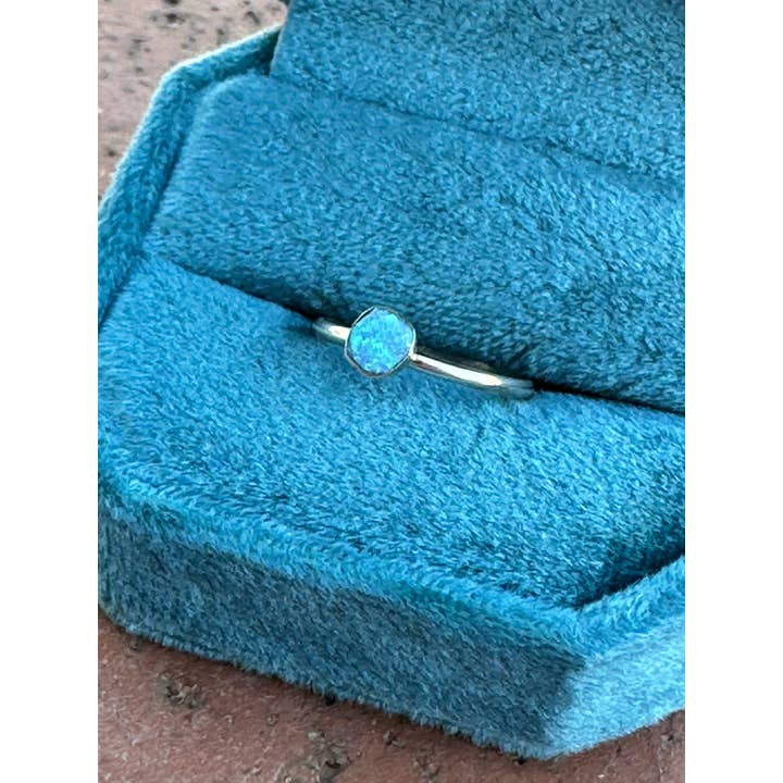 Nizhonitradersllc - Wholesale Single Stone/Solitaire Ring - Zuni Sterling Silver & Green Opal Dot Ring2