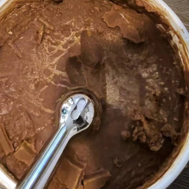 100% Raw Batana Oil for wholesale by Fiori Essentials&Co