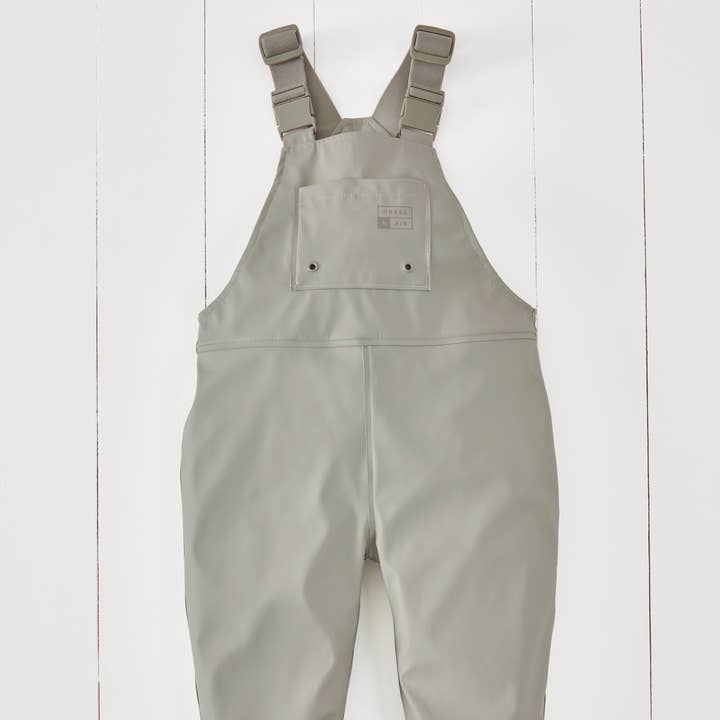 Salopette de pluie imperméable pour enfants couleur gris géothermique pour la vente par Grass & Air