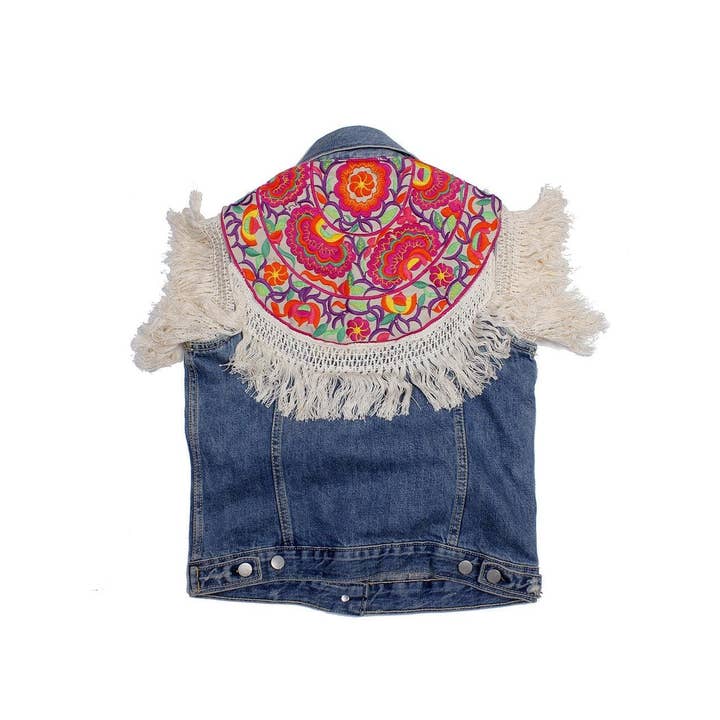 Unieke Denim Geborduurde Vest met Upcycled Hmong Stoffen - Thailand voor wholesale door Lumily