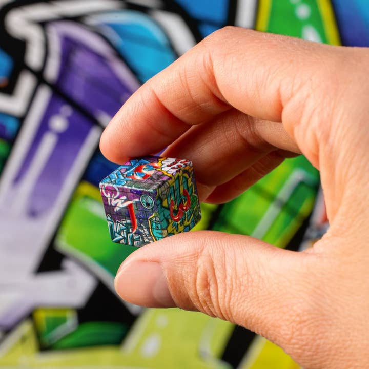 Cardshouse - Wholesale Dice - Full Art Dice™ Set: Graffiti Q-WORKSHOP3