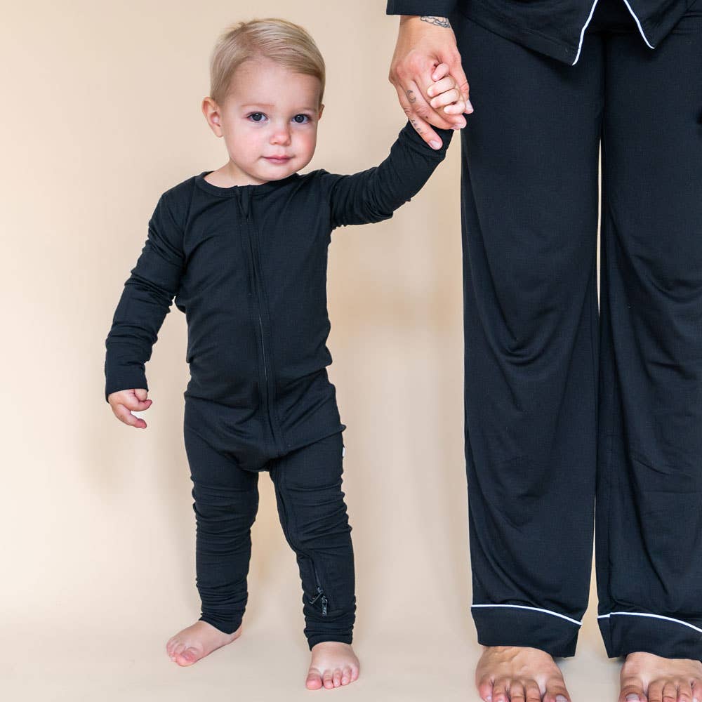 Laree + Co. - Wholesale Sleepsuit - Baby - Allie Black Bamboo Triple-Zip Convertible Footie3