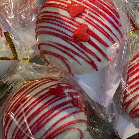 Frosted Cupcakery Bakery - Wholesale Chocolate-covered sweets - Valentine's Day Cookies and Cream Hot Cocoa Ball