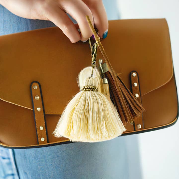 Lumily - Venta al por mayor Llavero - Mujer - Paquete de 4 tiradores de cremallera con borlas y cuentas, surtidos, Tailandia