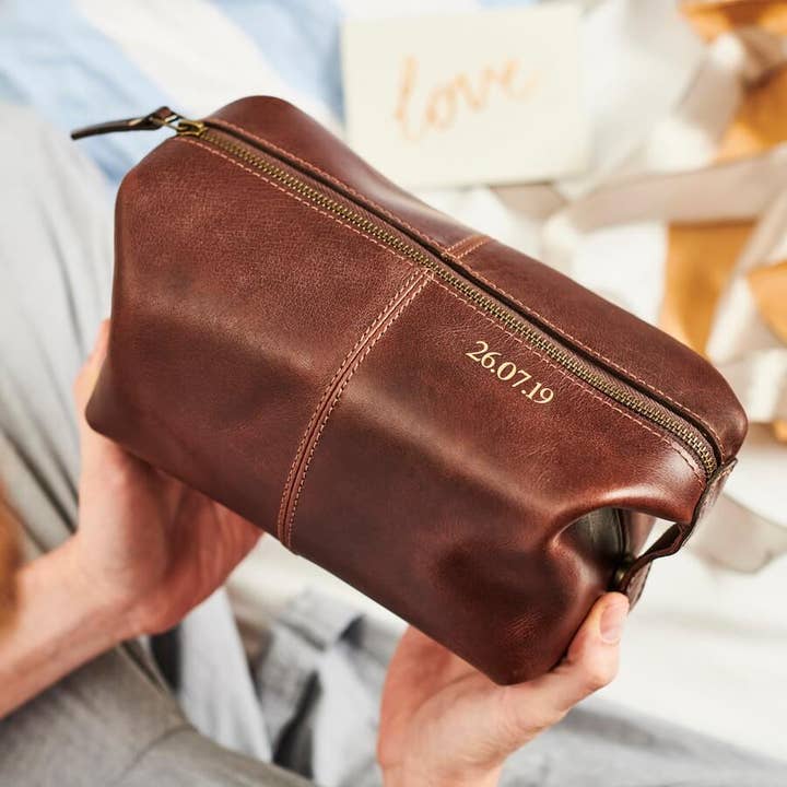 Anniversary Leather Wash Bag for wholesale by Vida Vida