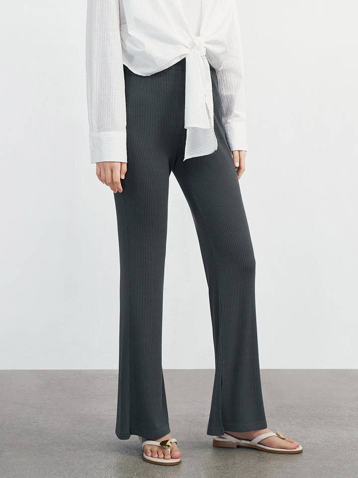 URBAN REVIVO Schlaghose aus Geripptem Strick für den Großhandel von UrbanRevivo