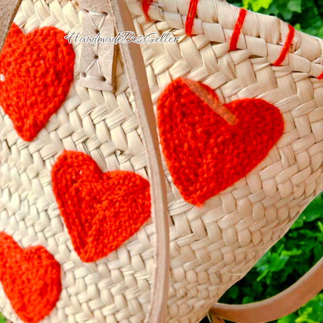 HandmadeBestSeller - Wholesale Basket - Valentine's Heart Embroidered Straw Bag with Leather Handles1