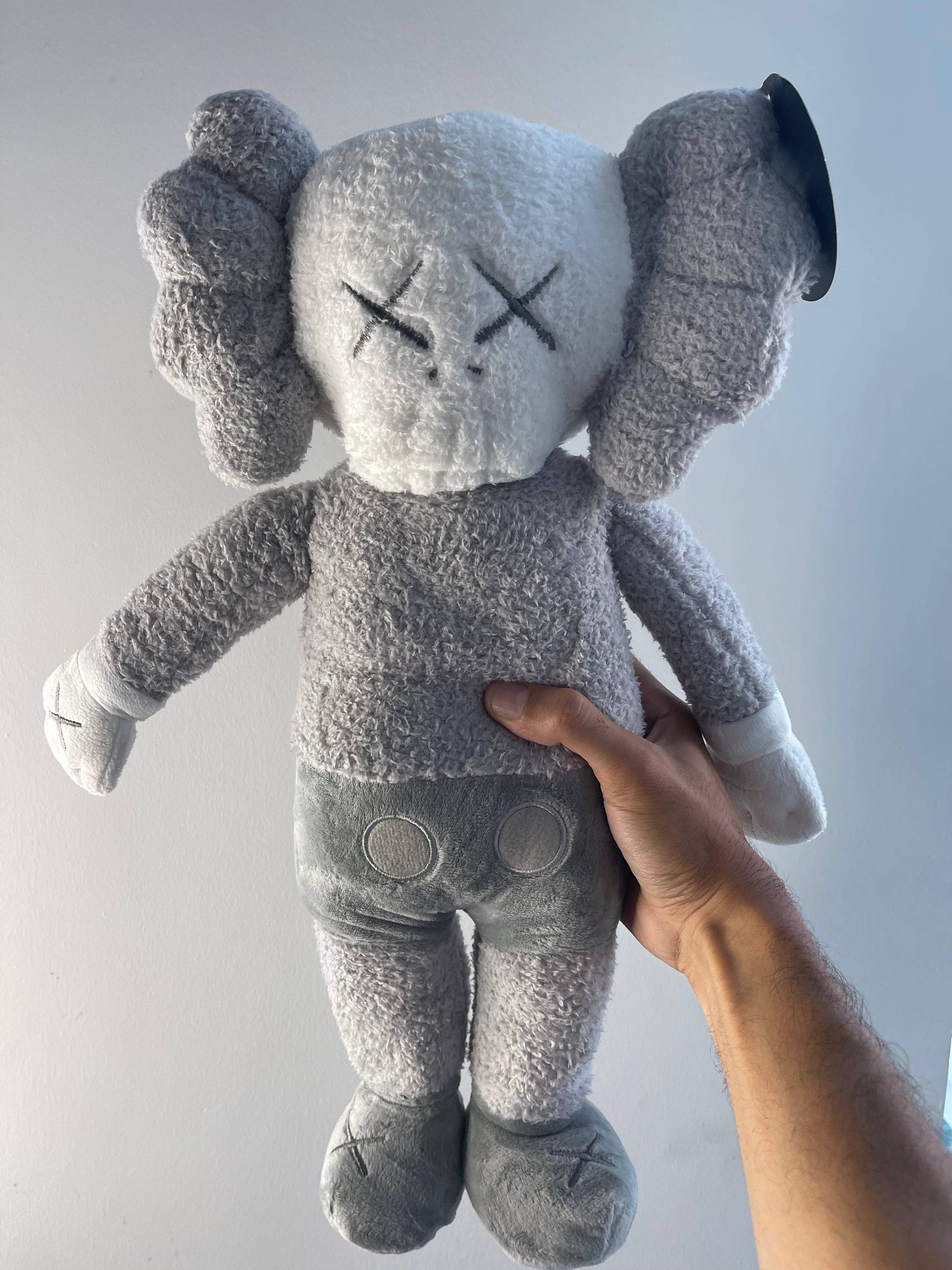 HYPED ART - Wholesale Stuffed/Plush Toy - Kids & Baby - KAWS Plush4