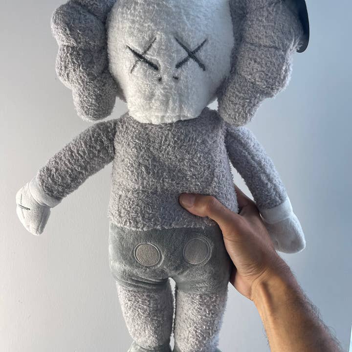 HYPED ART - Wholesale Stuffed/Plush Toy - Kids & Baby - KAWS Plush4