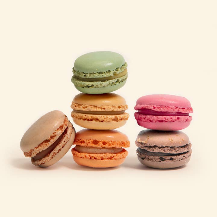 Overseas Food Trading - Wholesale Cookie - Festive Macarons – 5.09oz Box