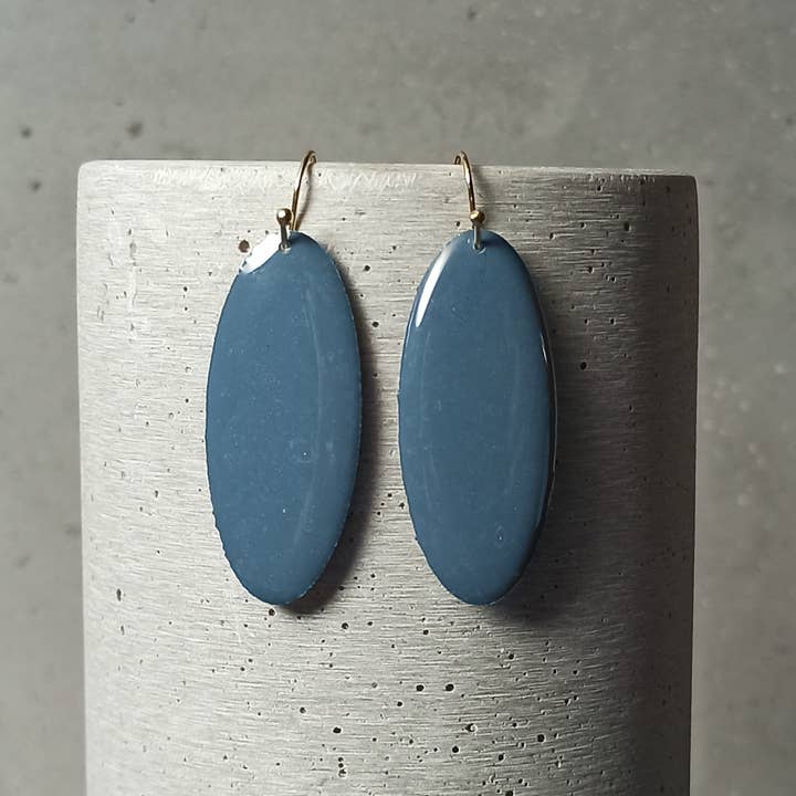 une Hirondelle sous le Tilleul - Wholesale Hangende/ronde oorbellen - Omkeerbare Chinon-lussen - ginkgo bladeren 12146