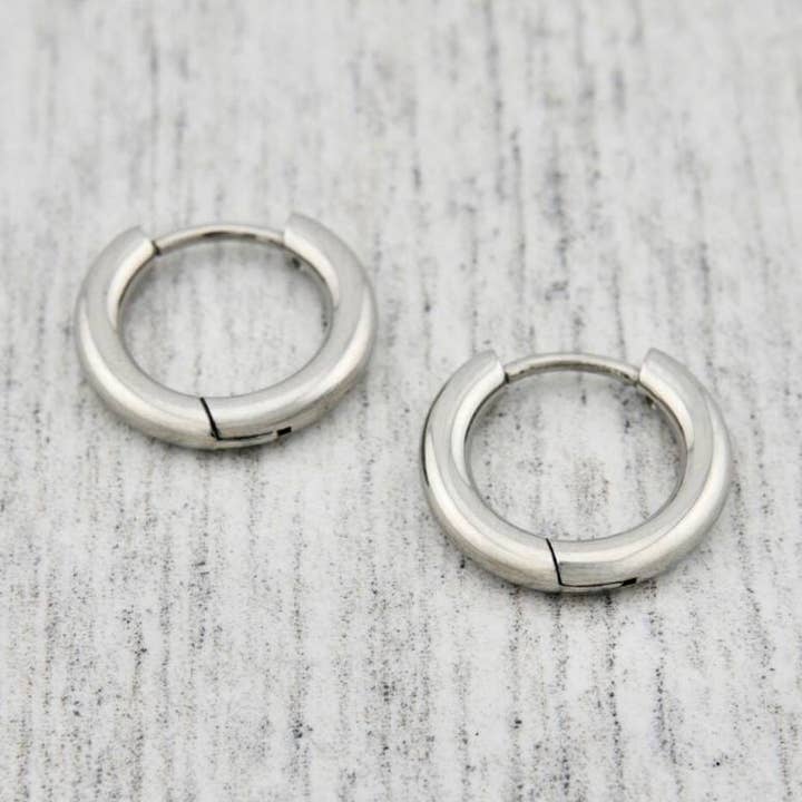 enkelvoudige stalen boucles d'oreilles voor wholesale door Mathieu Blanchard