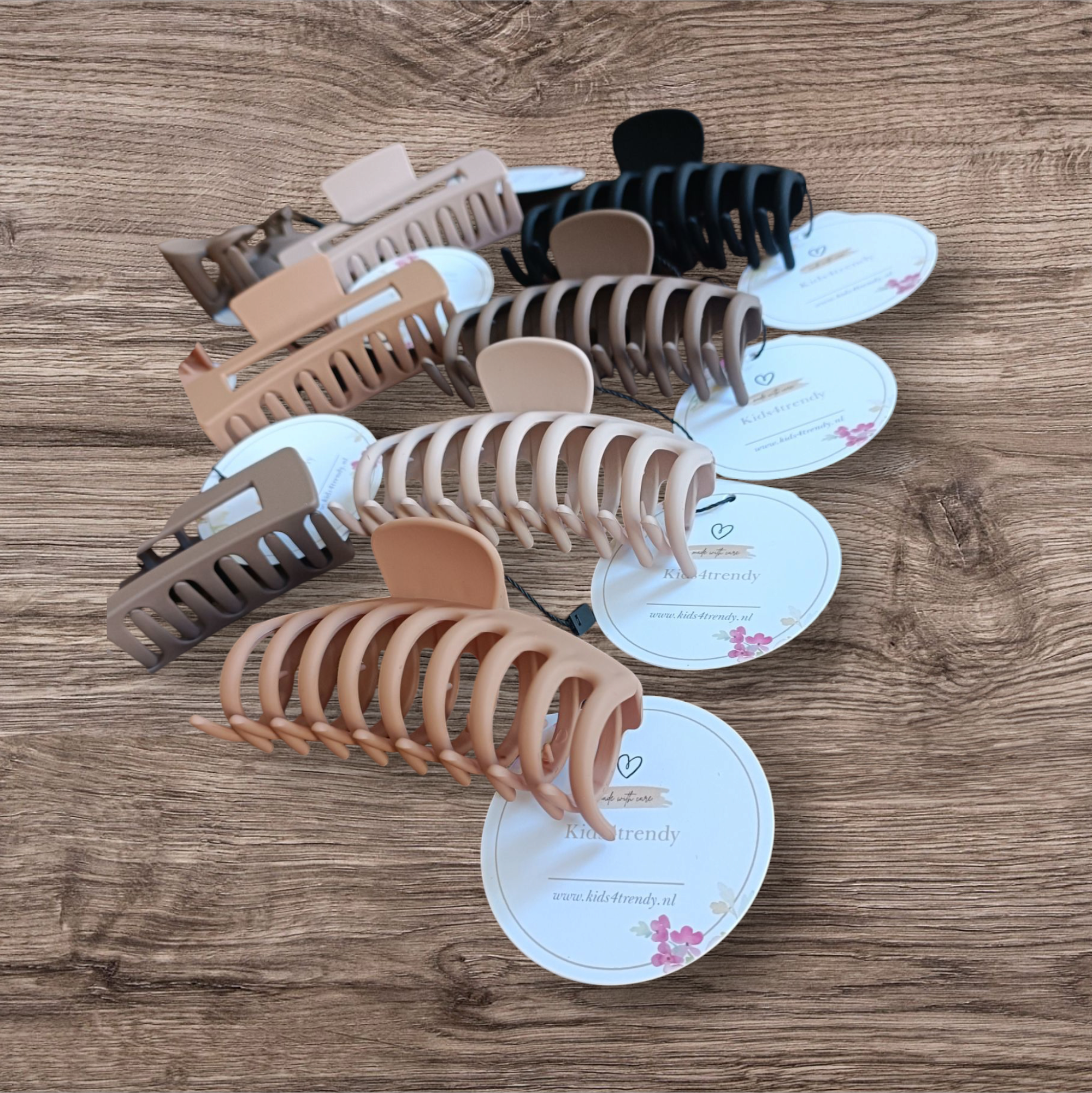 Kids4trendy – wholesale Hair accessories set – Women’s – Hair claw set women4