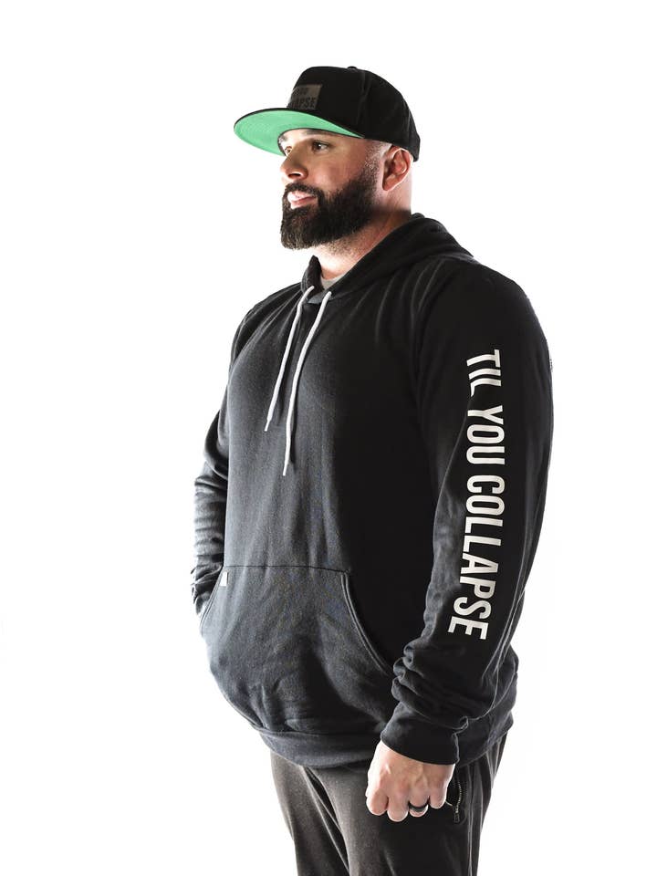 TYC Pull Over Patch Hoodie- Black por atacado de Til You Collapse