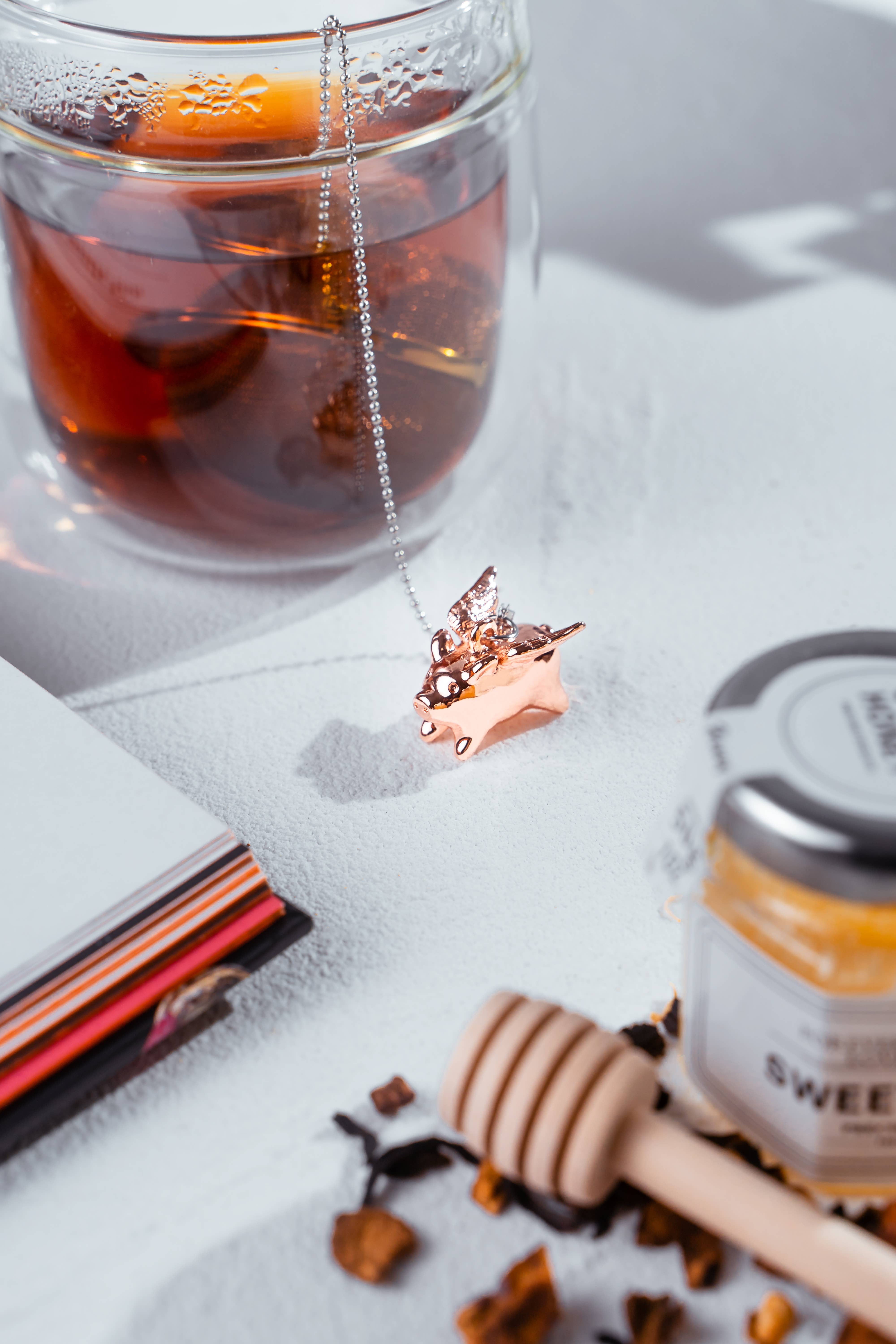 01living Ltd - Wholesale Tea strainer/infuser - Tea Infuser Loose Leaf Tea Infuser Cylinder Flying Pig RG1