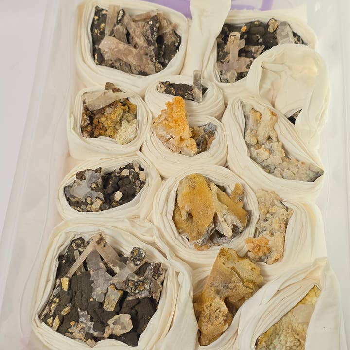 Aquamarine Daydream Wholesale - Wholesale Spiritual Stone/Crystal - Aragonite 12pcs ~ Bulk Mineral Specimens ~ Crystals