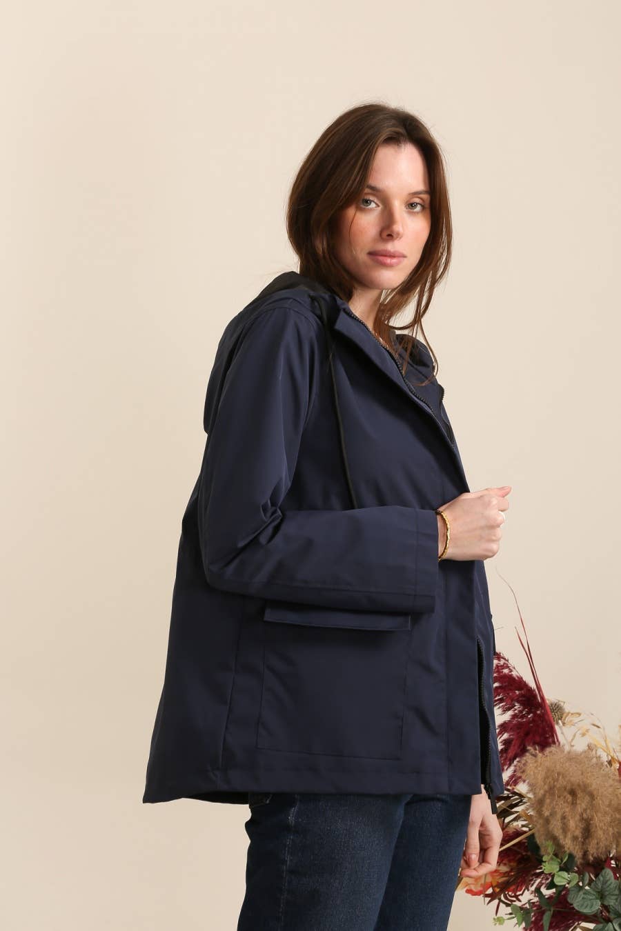 Attrait Paris - Vendita all'ingrosso Giacca - Donna - Giacca corta con cappuccio e chiusura con zip.6