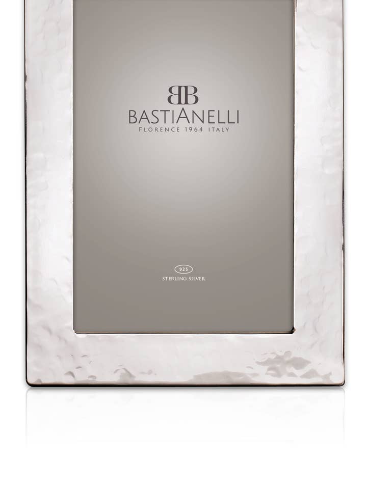 Art. 1857 hammered silver frame 18x24 cm made in Italy for wholesale by Bastianelli