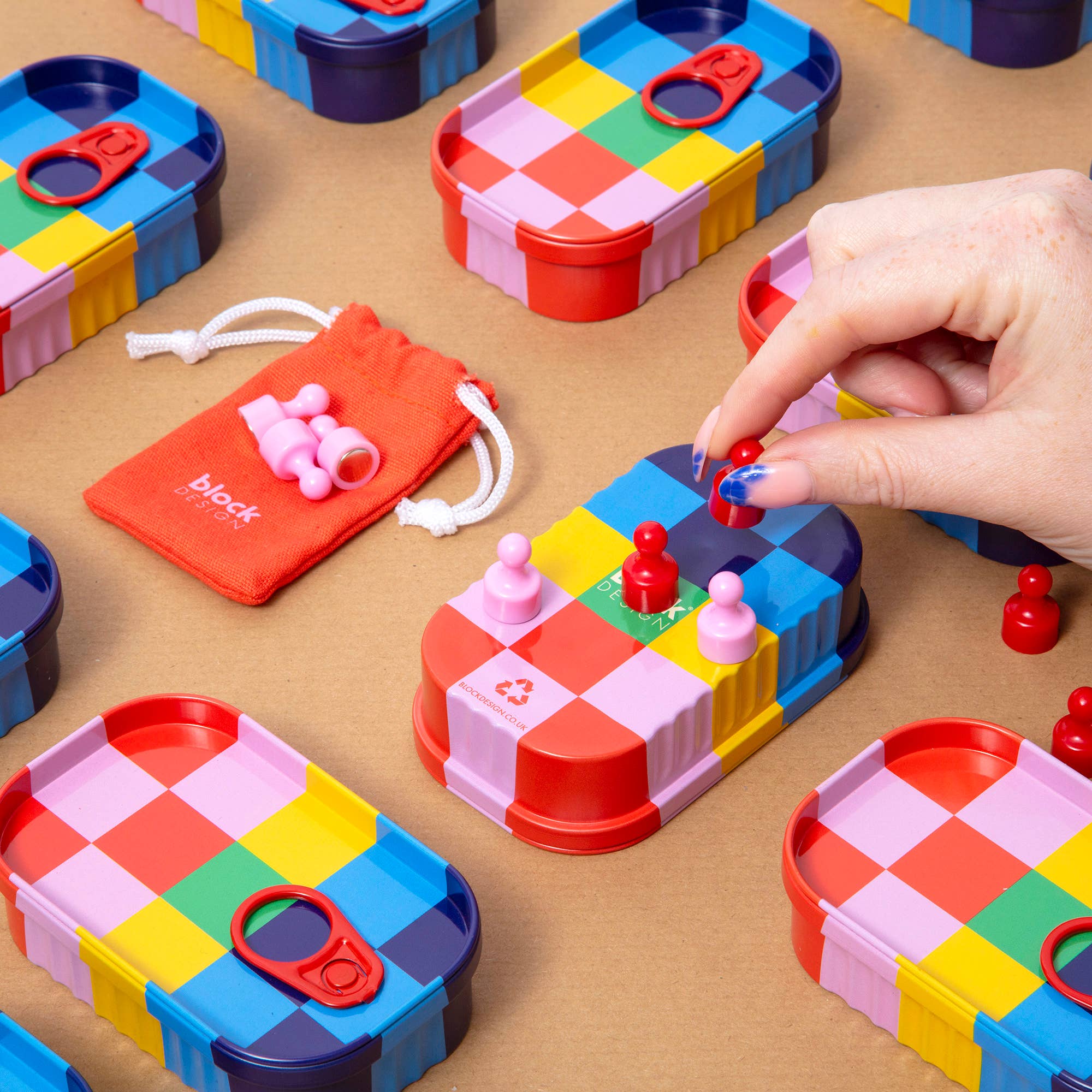 Block Design – wholesale Brädspel – Konserver - Tre i rad4