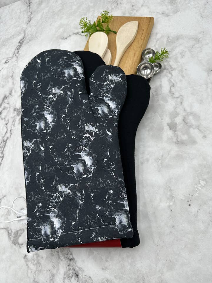 Oven Mitts Black Marble One PAIR of oven mitts. for wholesale by MS Creations