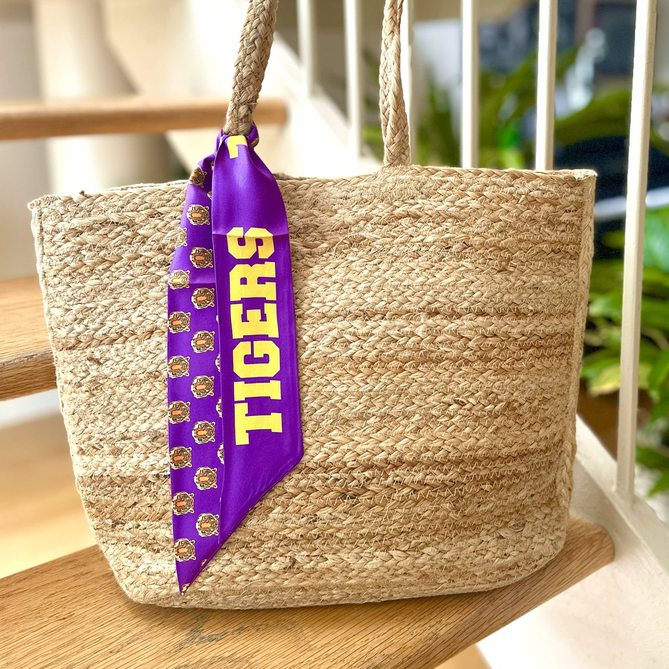 WHEREable Art, LLC - Vente Écharpe – femme - LSU Twilly2