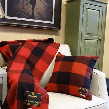 Patrick King Woollen Company - Wholesale Throw Blanket - Rob Roy Deluxe Highland Blanket2