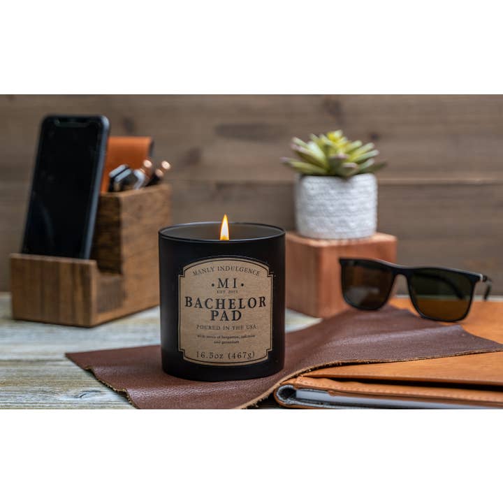 MVP Group International INC - Wholesale Jar/Filled Candle - Manly Indulgence Classic Bachelor Pad, 16.5 oz