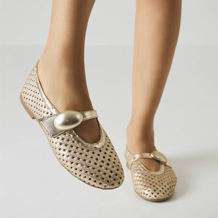 Love Rio - Wholesale Flats - Women's - *Almost Gone* Perforated Mary Jane Flats Gold 4366-113102