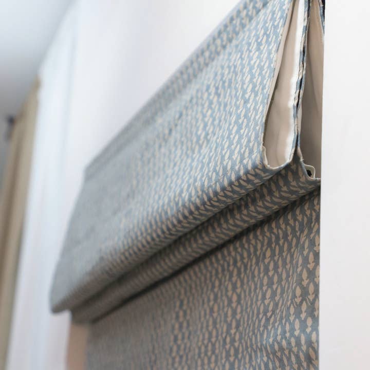 Fabdivine – Engroshandel Persienner – Bloktryk Ren Linned Blomster Romersk Rullegardin: Hariyali2