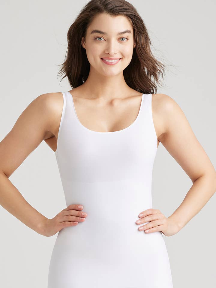 6-in-1 Shapewear Tanktop - Plusgrößen verfügbar für den Großhandel von Yummie