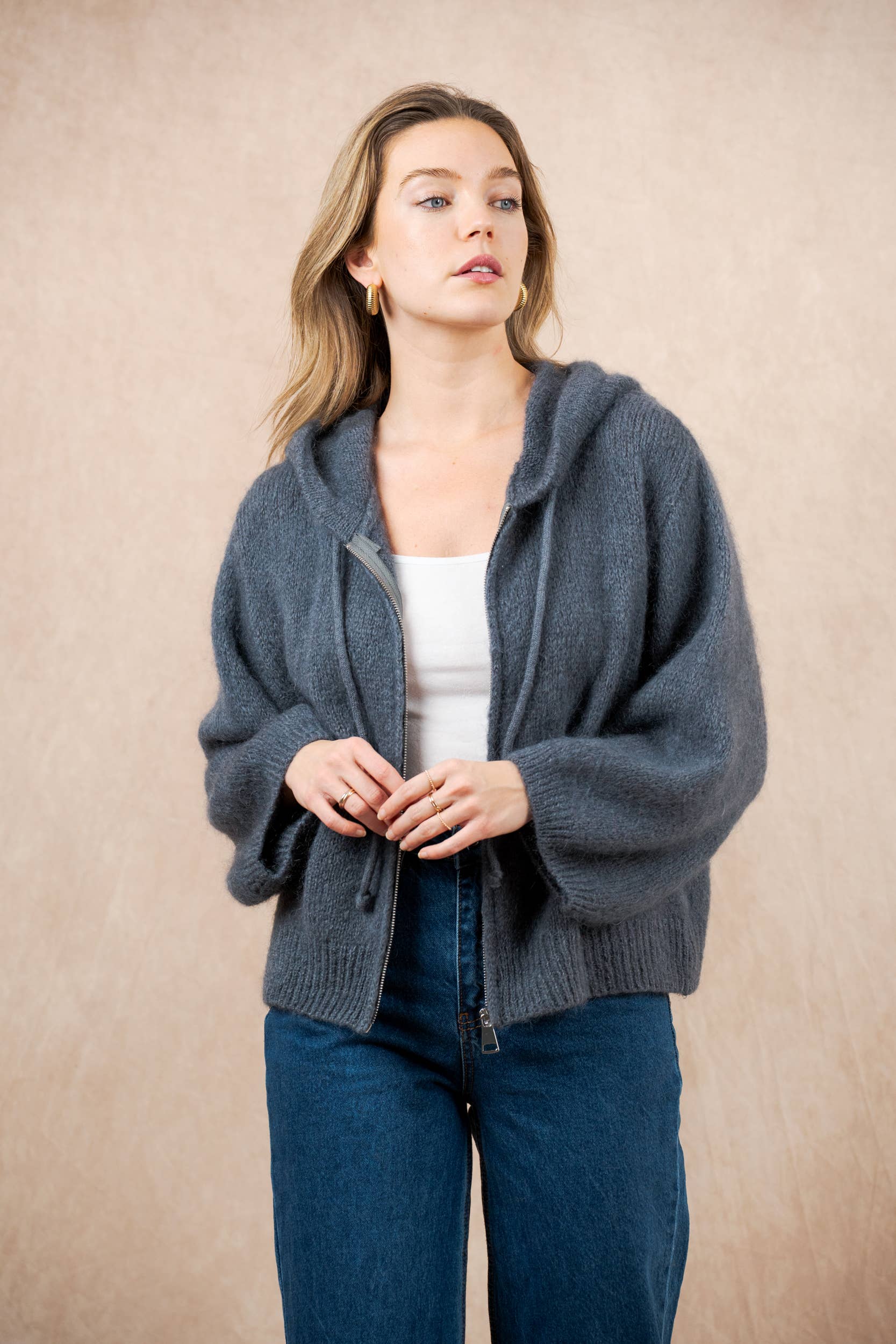 NAÏS PARIS - Vendita all'ingrosso Cardigan - Donna - Cardigan con cappuccio e zip in mohair e lana21