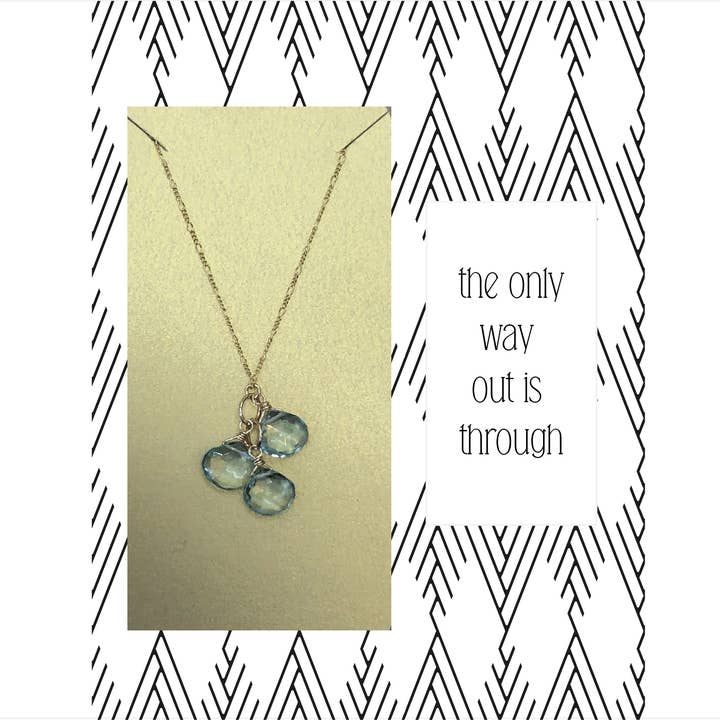 Colar The Only Way Out Is Through - 3 pedras preciosas por atacado de Ruthie and Olive | 3 meals donated for every necklace