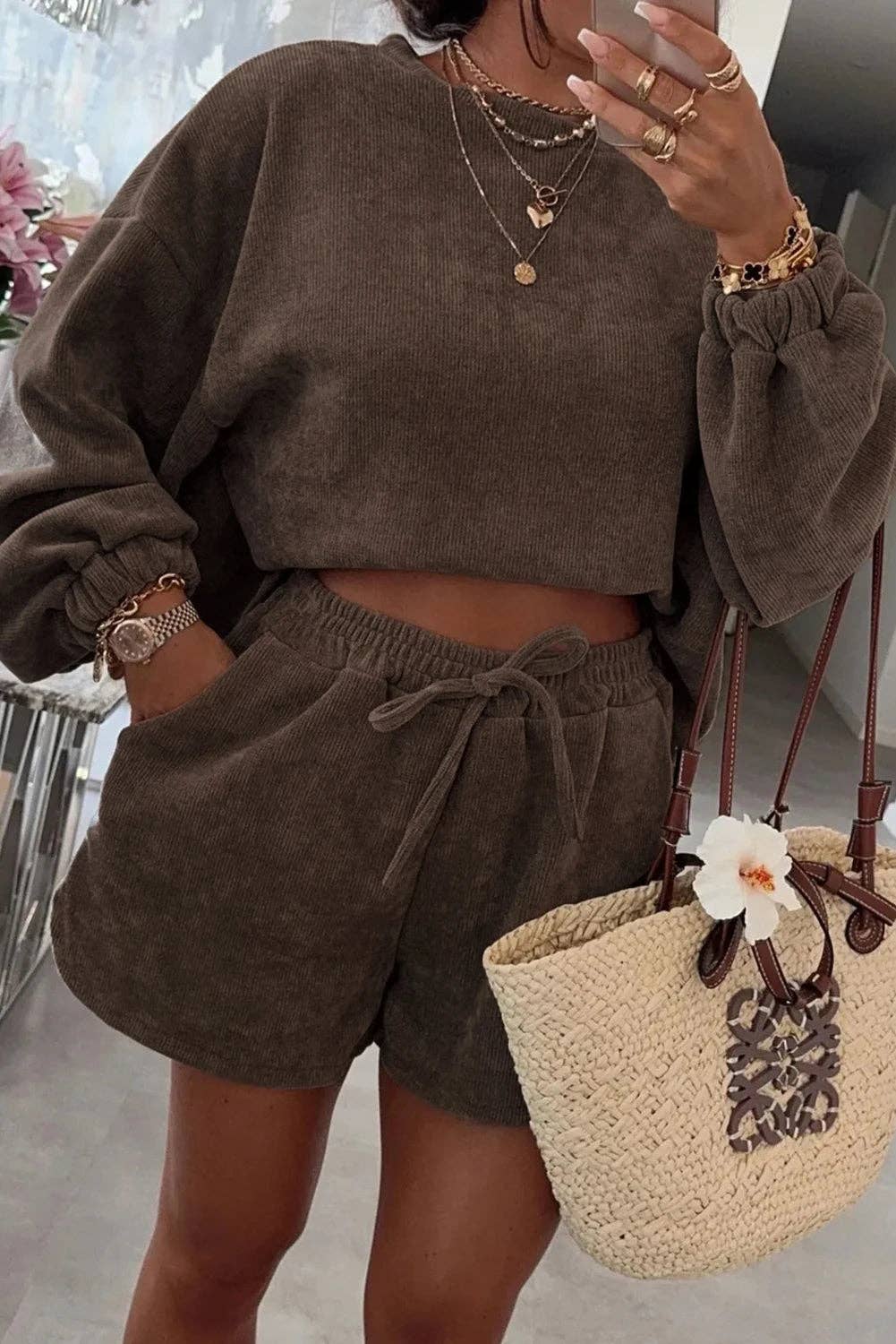 Lovesoft - Wholesale Loungeset - Dames - Fuchsia effen kleur gebreide trui met verlaagde schouder en trekkoord shorts set.6